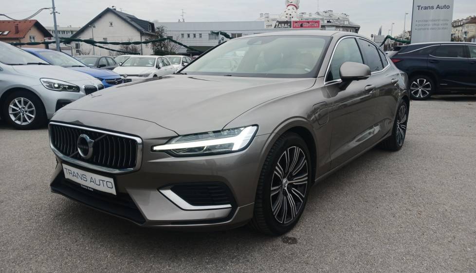 Volvo S60 T8 Plug-in AWD Inscription *LED, KAMERA, KOŽA*