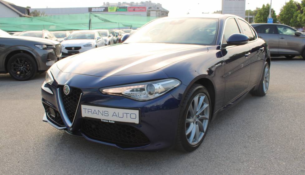 Alfa Romeo Giulia 2.2 Q4 AUTOMATIK Veloce *LED, NAVIGACIJA, KAMERA*