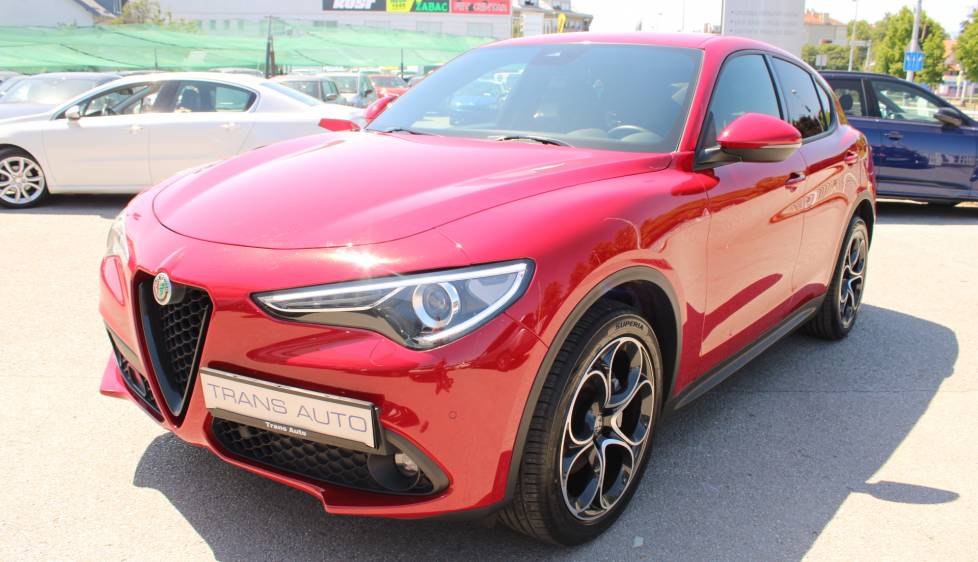 Alfa Romeo Stelvio 2.2 MJT Q4 AUTOMATIK *NAVIGACIJA, KAMERA*