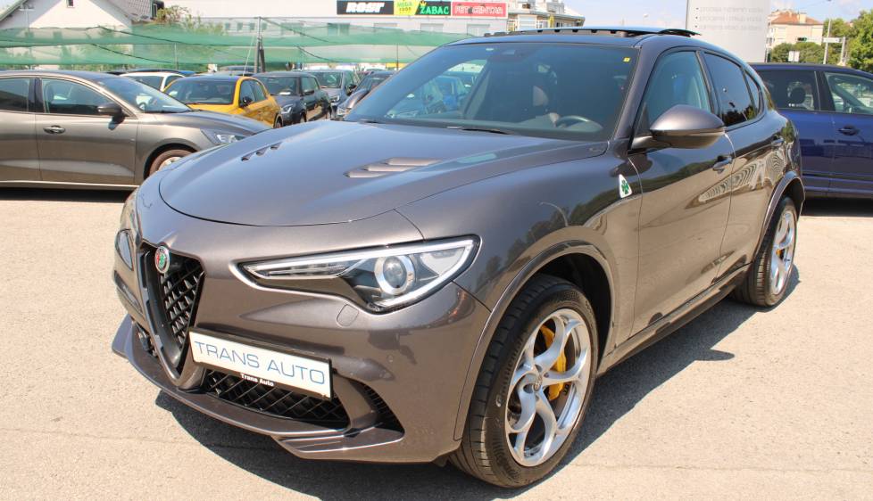 Alfa Romeo Stelvio 2.9 V6 Q4 Quadrifoglio *PANORAMA, HARMAN KARDON, KAMERA*