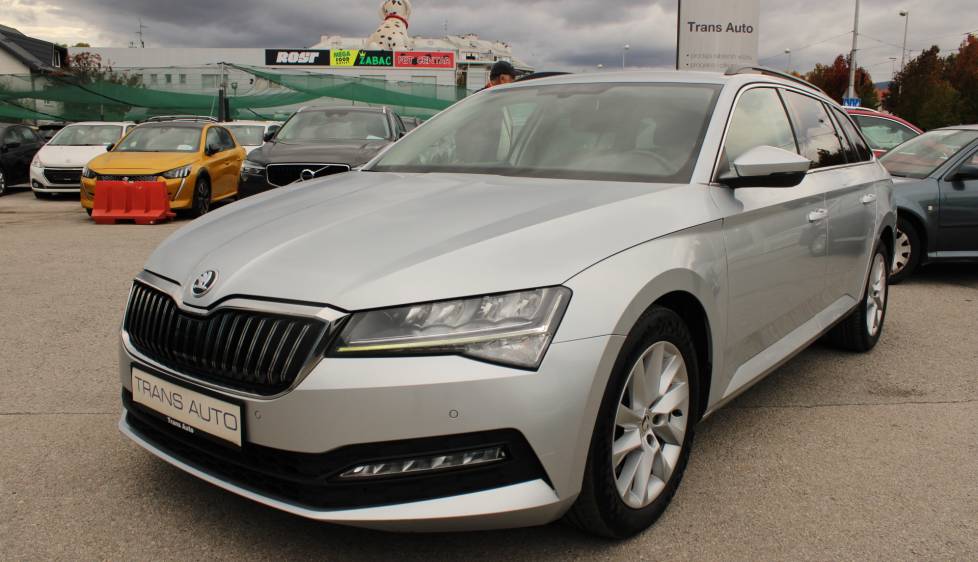 Škoda Superb Combi 2.0 TDi DSG *NAVIGACIJA*