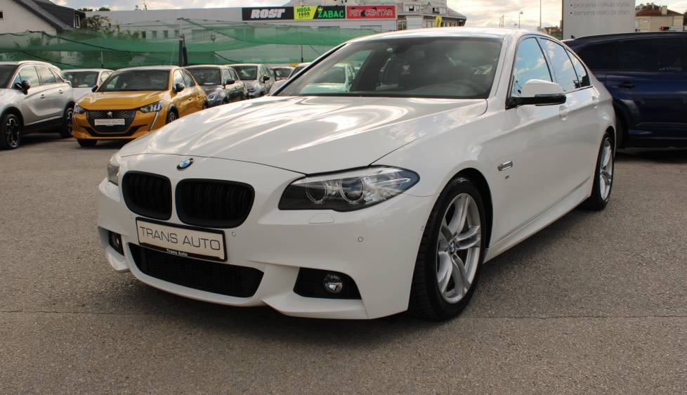 BMW serija 5 520d AUTOMATIK M-paket *NAVIGACIJA*