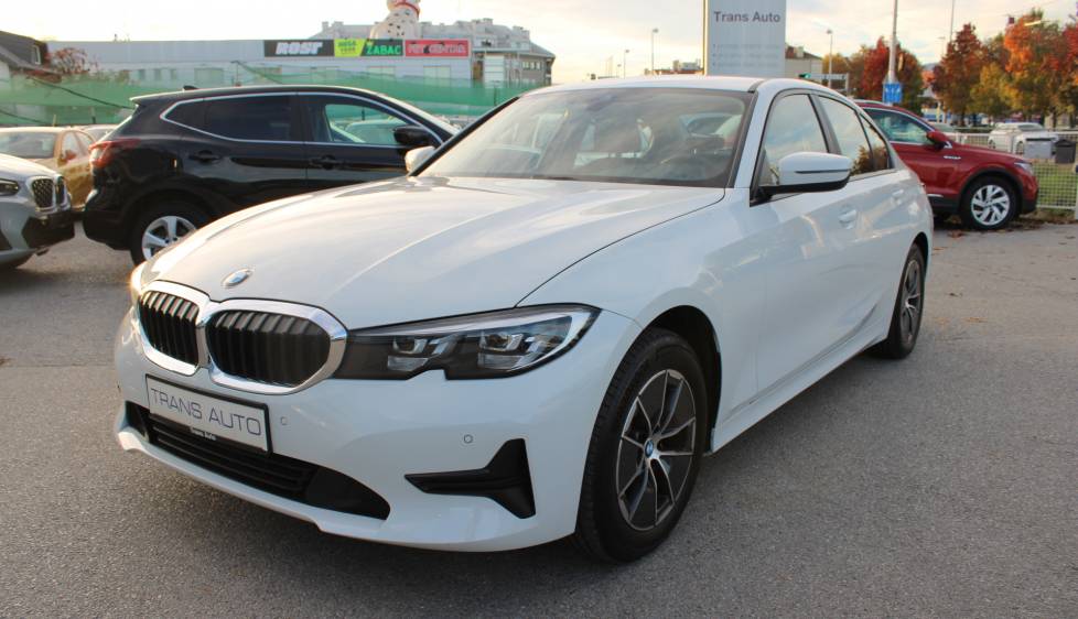 BMW serija 3 318d *LED, NAVIGACIJA*