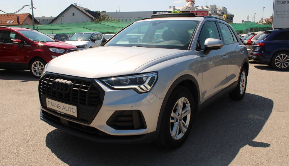 Audi Q3 35 TFSI AUTOMATIK *PANORAMA, LED, NAVIGACIJA, KAMERA*