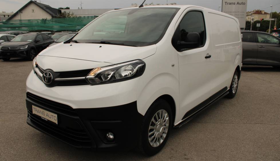 Toyota Proace 1.5D Business *NAVIGACIJA*