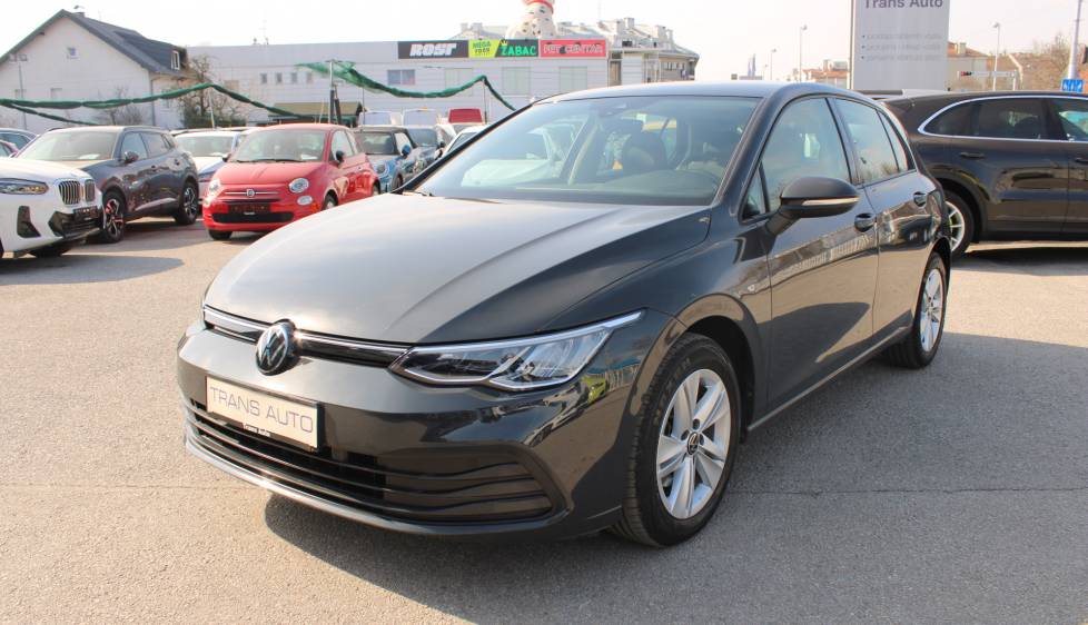 VW Golf VIII 1.0 TSI DSG