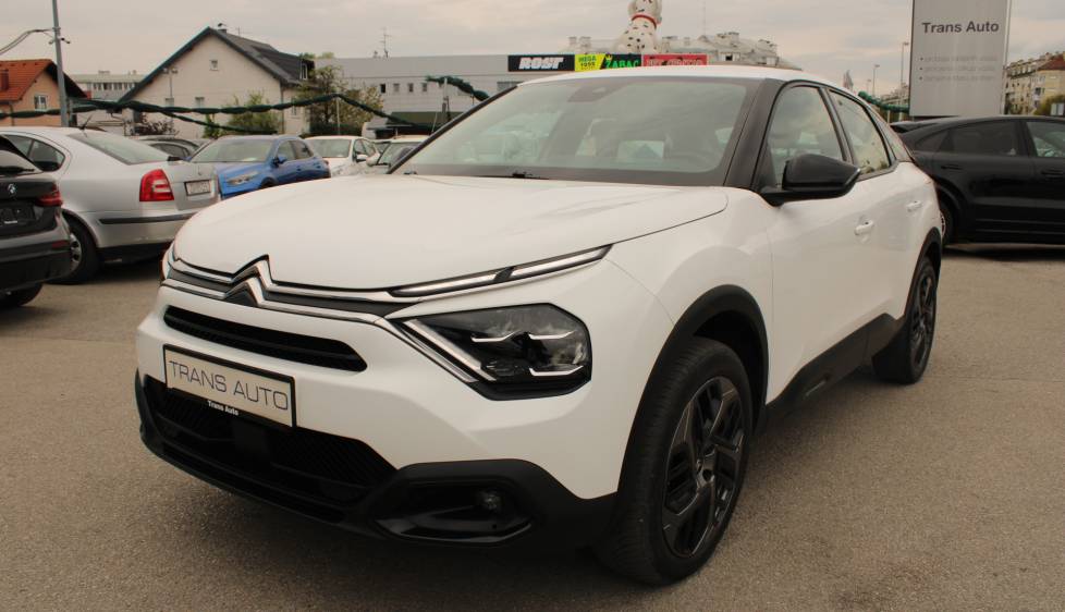 Citroen C4 1.2 Puretech *NAVIGACIJA, KAMERA*
