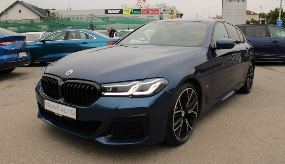 BMW serija 5 520d xDrive AUTOMATIK M-paket *HEAD-UP, LED, NAVIGACIJA*