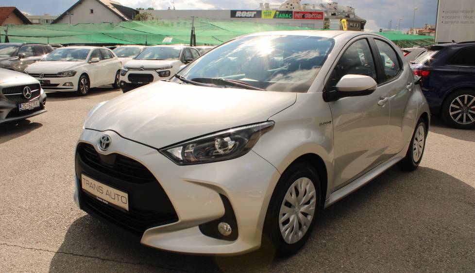 Toyota Yaris 1.5 Hybrid AUTOMATIK *NAVIGACIJA, KAMERA*