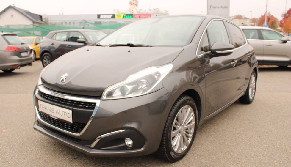 Peugoet 208 1.2 Puretech Allure reg 7/2026