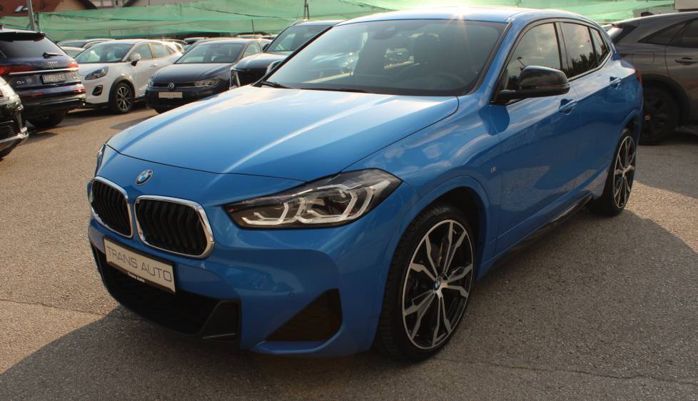 BMW X2 20d xDrive M-paket AUTOMATIK *PANORAMA, HEAD-UP, LED, KAMERA*