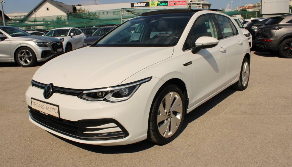 VW Golf VIII 1.5 TSi Style *PANORAMA, LED, NAVIGACIJA*