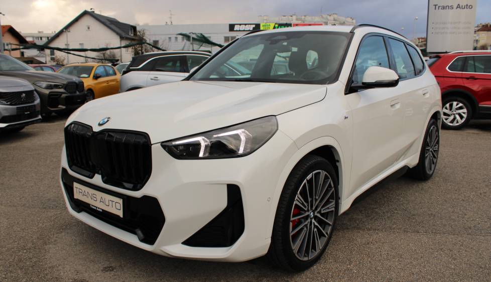 BMW X1 xDrive 23i M-Paket *HARMAN KARDON, LED, KAMERA, NAVIGACIJA*