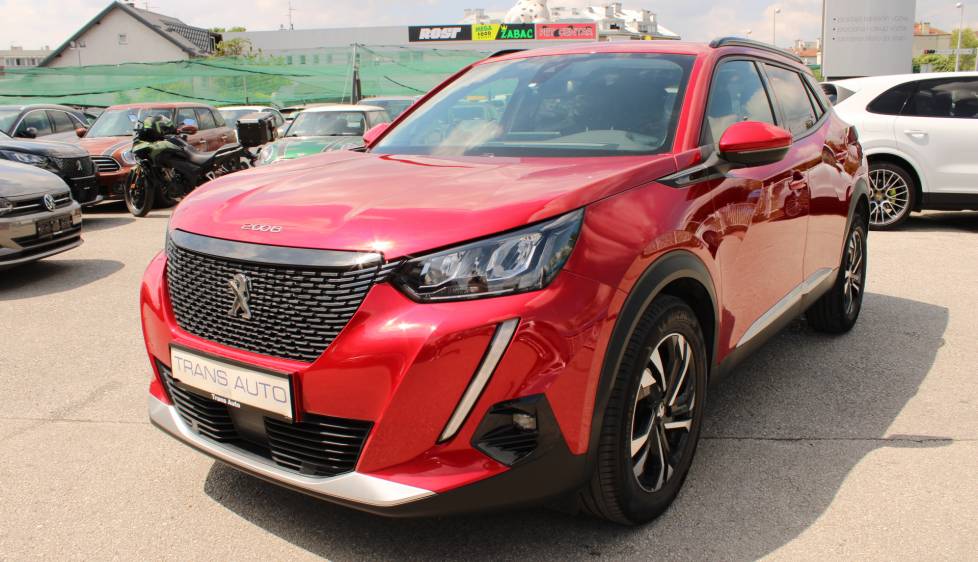 Peugeot 2008 1.2 Puretech Allure *LED, NAVIGACIJA, KAMERA*