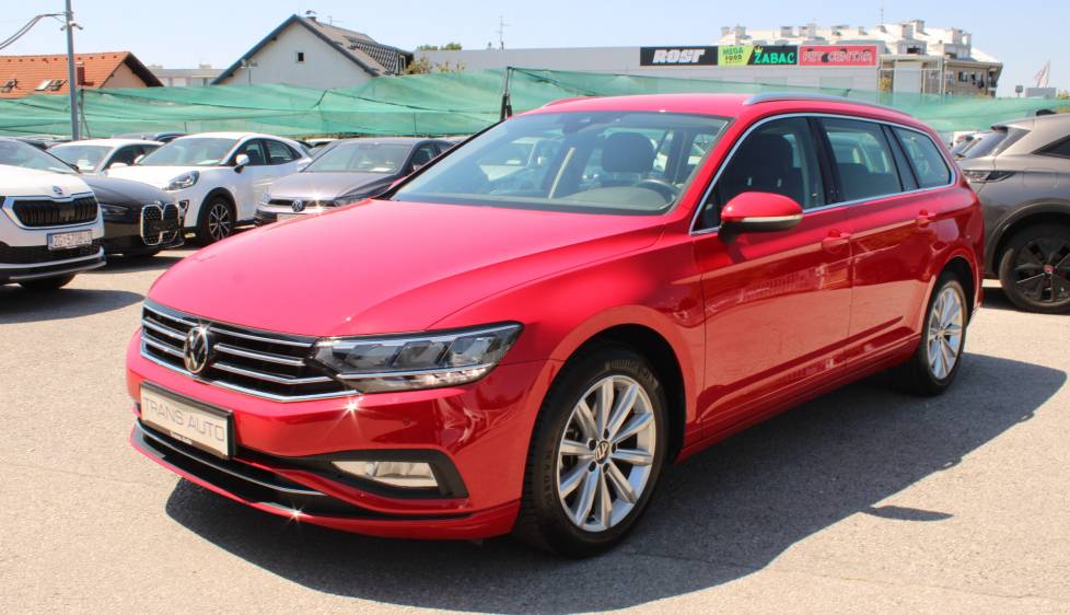 VW Passat Variant 2.0 TDi DSG *LED, NAVIGACIJA*