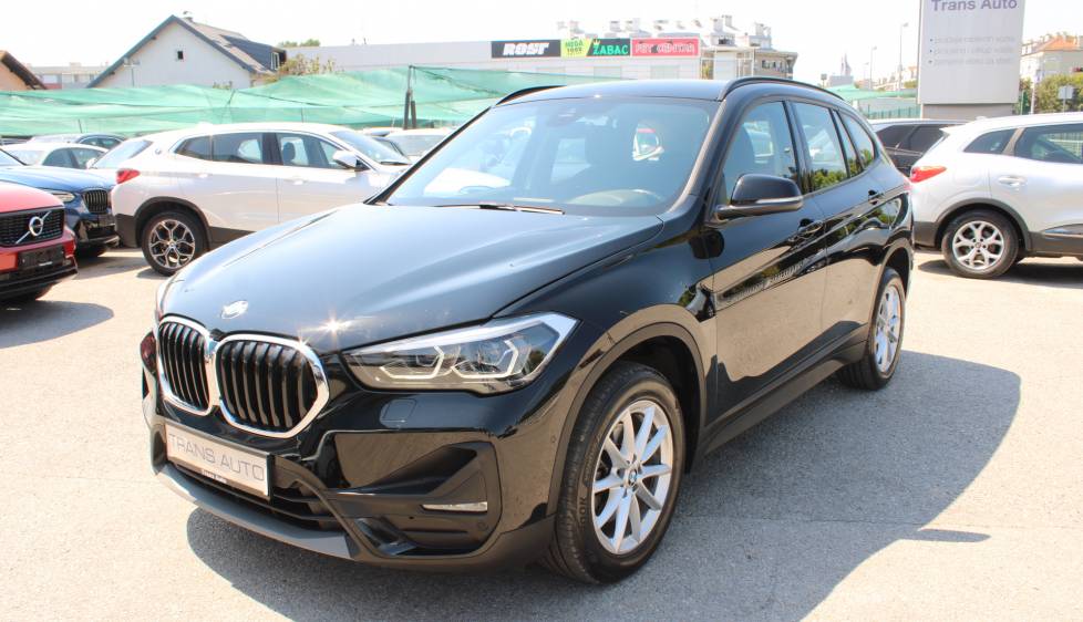 BMW X1 18d AUTOMATIK *LED, NAVIGACIJA* - nije uvoz