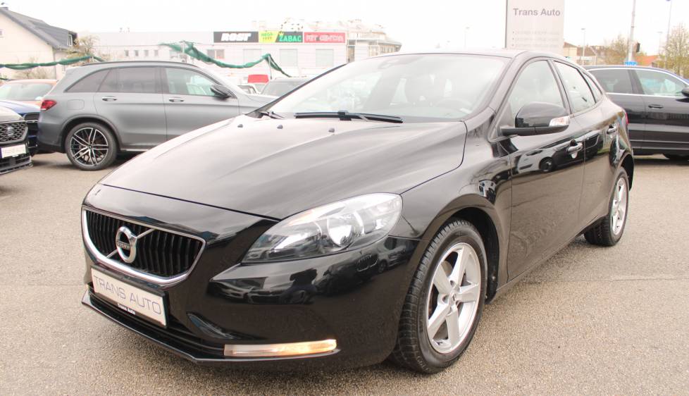 Volvo V40 2.0D *NAVIGACIJA* reg 12/2026