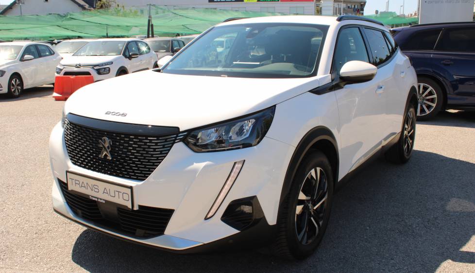 Peugeot 2008 1.2 Puretech Allure AUTOMATIK *LED, NAVIGACIJA, KAMERA*