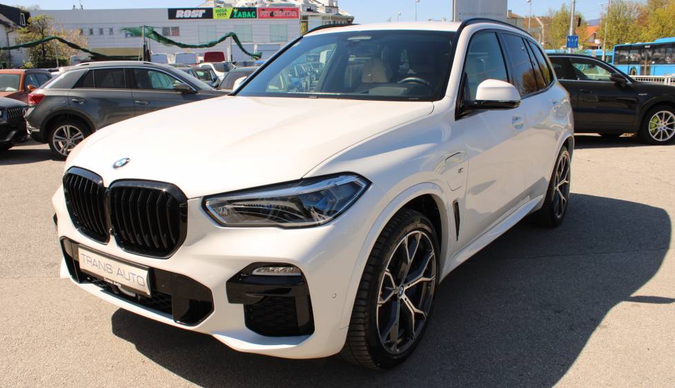 BMW X5 xDrive 45e M-paket *LED, NAVIGACIJA, KAMERA*