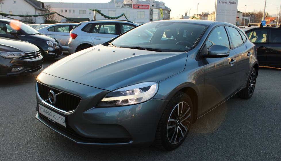 Volvo V40 2.0D AUTOMATIK *LED, NAVIGACIJA, KAMERA*