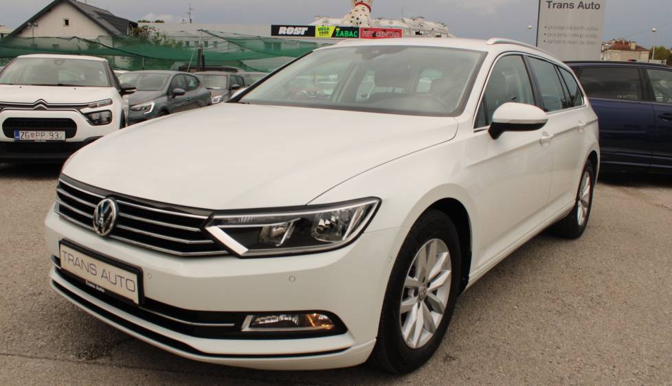 VW Passat Variant 2.0 TDi *NAVIGACIJA, KAMERA*
