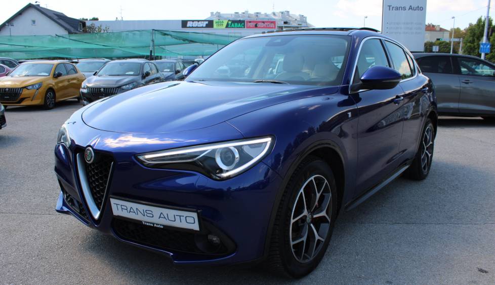 Alfa Romeo Stelvio 2.2 Ti AUTOMATIK *NAVIGACIJA, KAMERA, PANORAMA*
