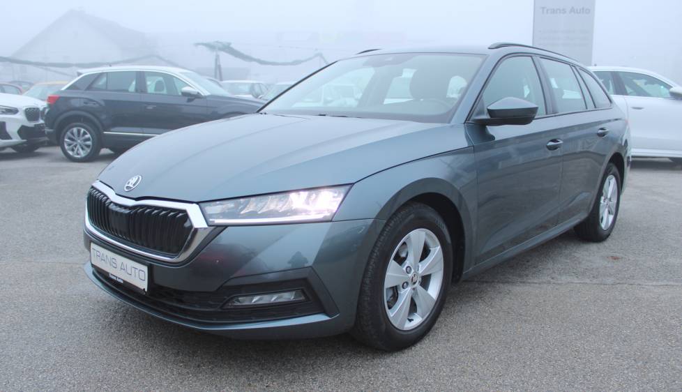 Škoda Octavia Combi 2.0 TDi DSG Executive *LED, NAVIGACIJA*