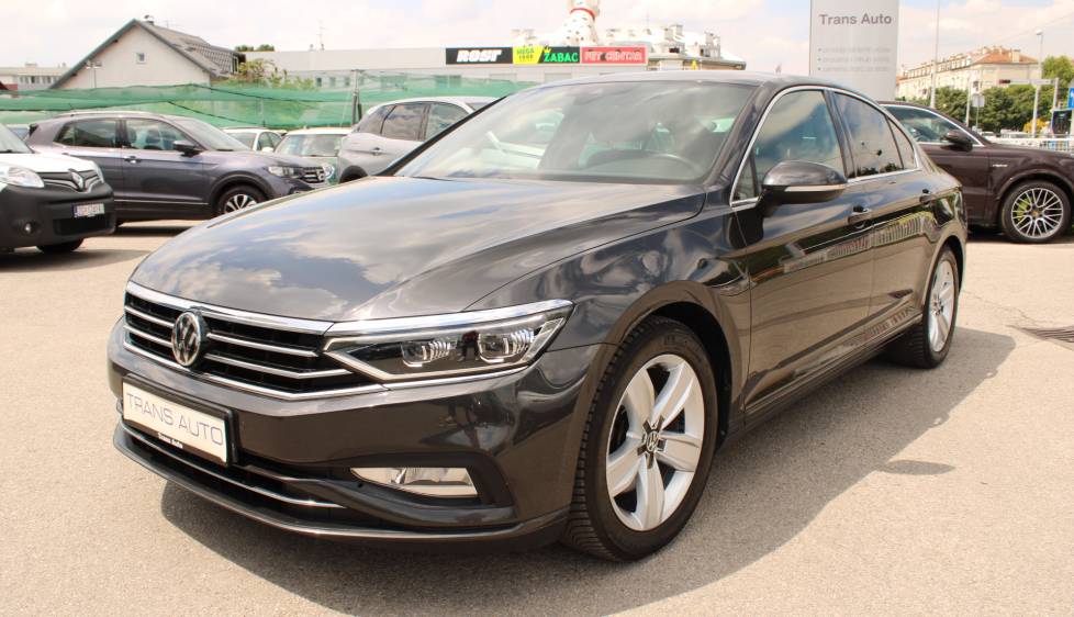 VW Passat 2.0 TDi DSG *NAVIGACIJA, LED, KAMERA*