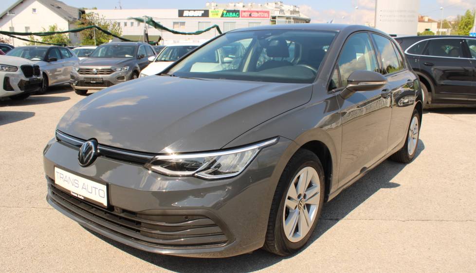 VW Golf VIII 1.0 eTSi DSG