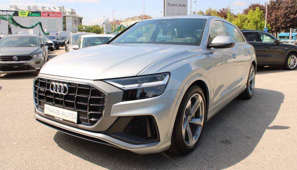 Audi Q8 55 TFSi Quattro S-Line *PANORAMA,NAVIGACIJA,KAMERA*