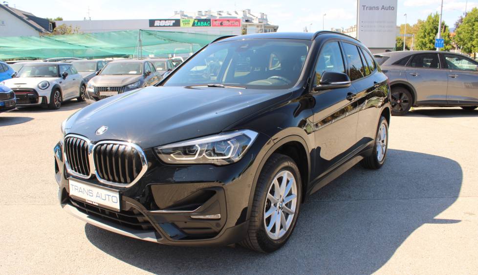 BMW X1 18d AUTOMATIK *LED, NAVIGACIJA* - nije uvoz