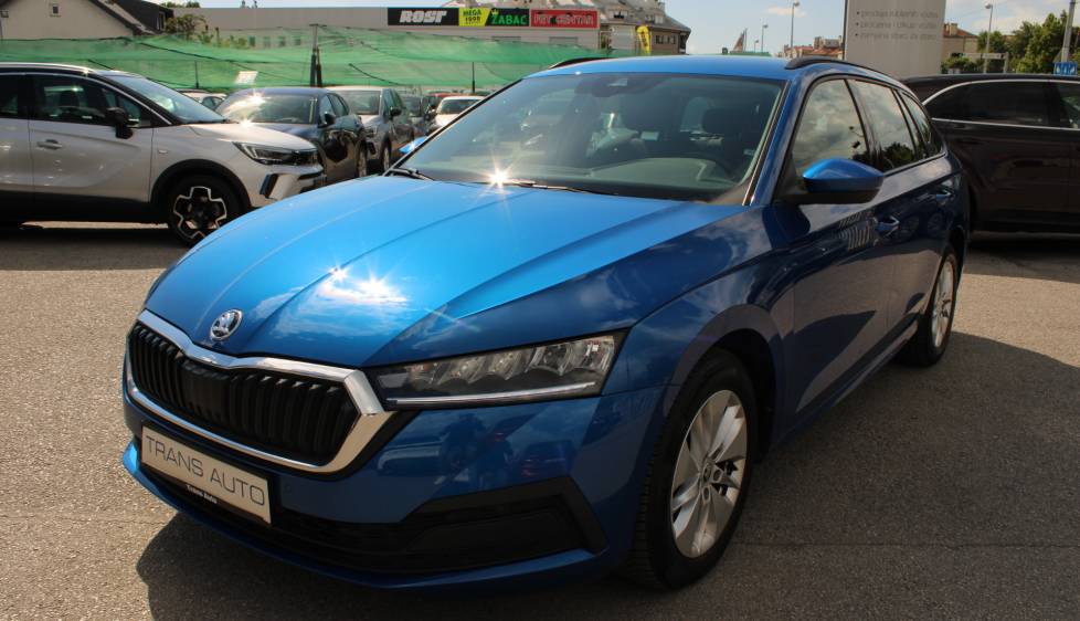 Škoda Octavia Combi 2.0 TDi *LED, NAVIGACIJA*