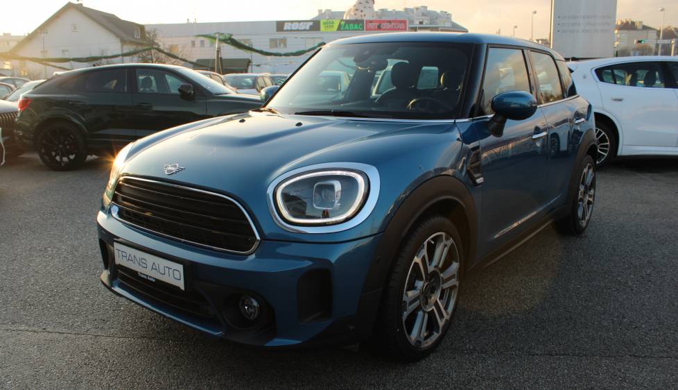 Mini Countryman Yours Trim AUTOMATIK *PANORAMA, LED, NAVIGACIJA, KAMERA*