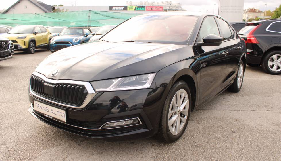 Škoda Octavia 2.0 TDi DSG Style 150ks *LED,NAVIGACIJA,KAMERA*