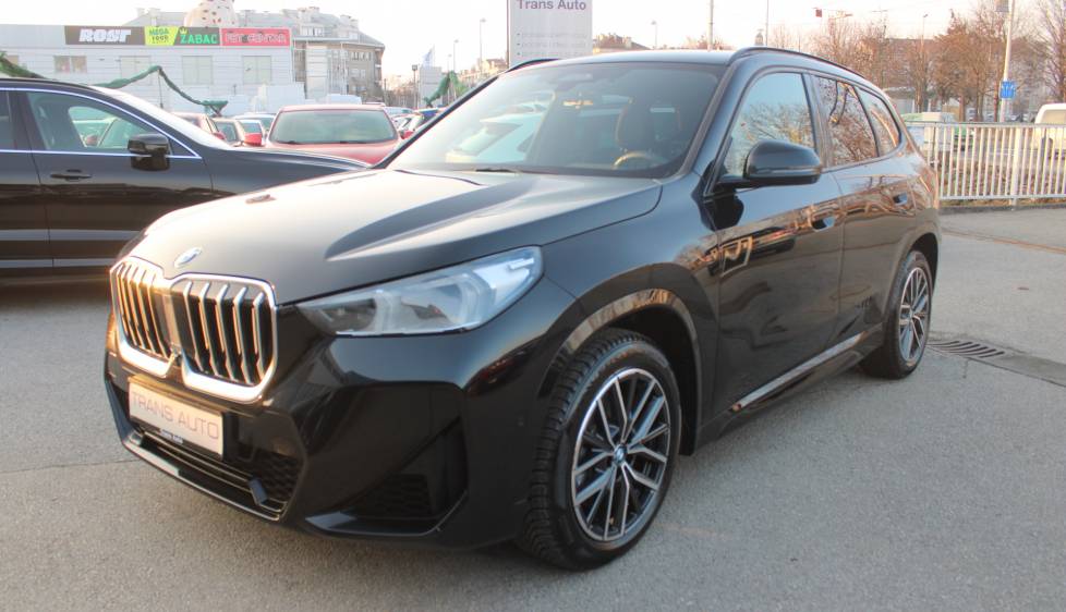 BMW X1 xDrive 23i M-paket AUTOMATIK *LED, NAVIGACIJA, KAMERA*