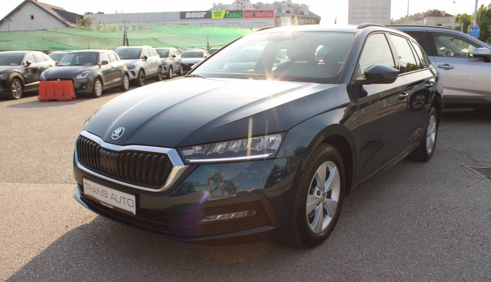 Škoda Octavia Combi 2.0 TDi DSG *LED, NAVIGACIJA*