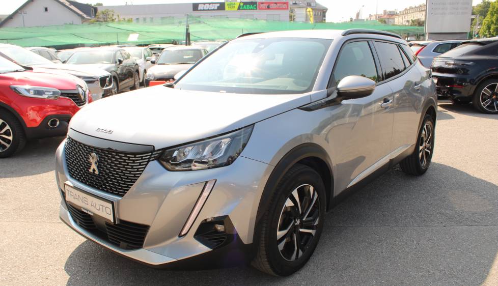 Peugeot 2008 1.2 Puretech Allure AUTOMATIK *LED, KAMERA*