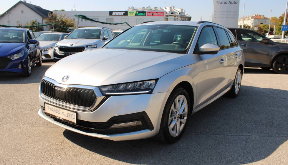 Škoda Octavia Combi 2.0 TDi DSG 150ks *LED, NAVIGACIJA, KAMERA*