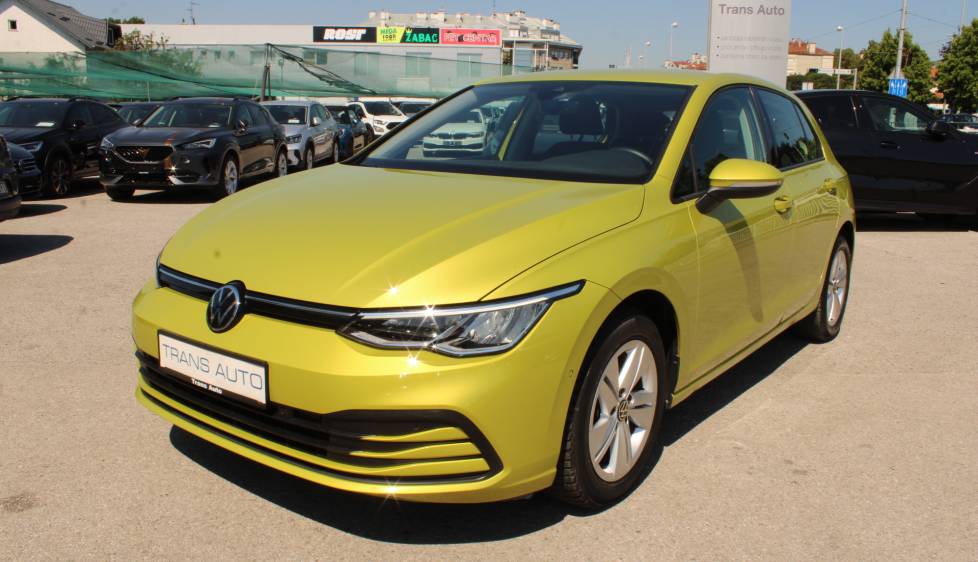 VW Golf VIII 2.0 TDi *LED, NAVIGACIJA, KAMERA*