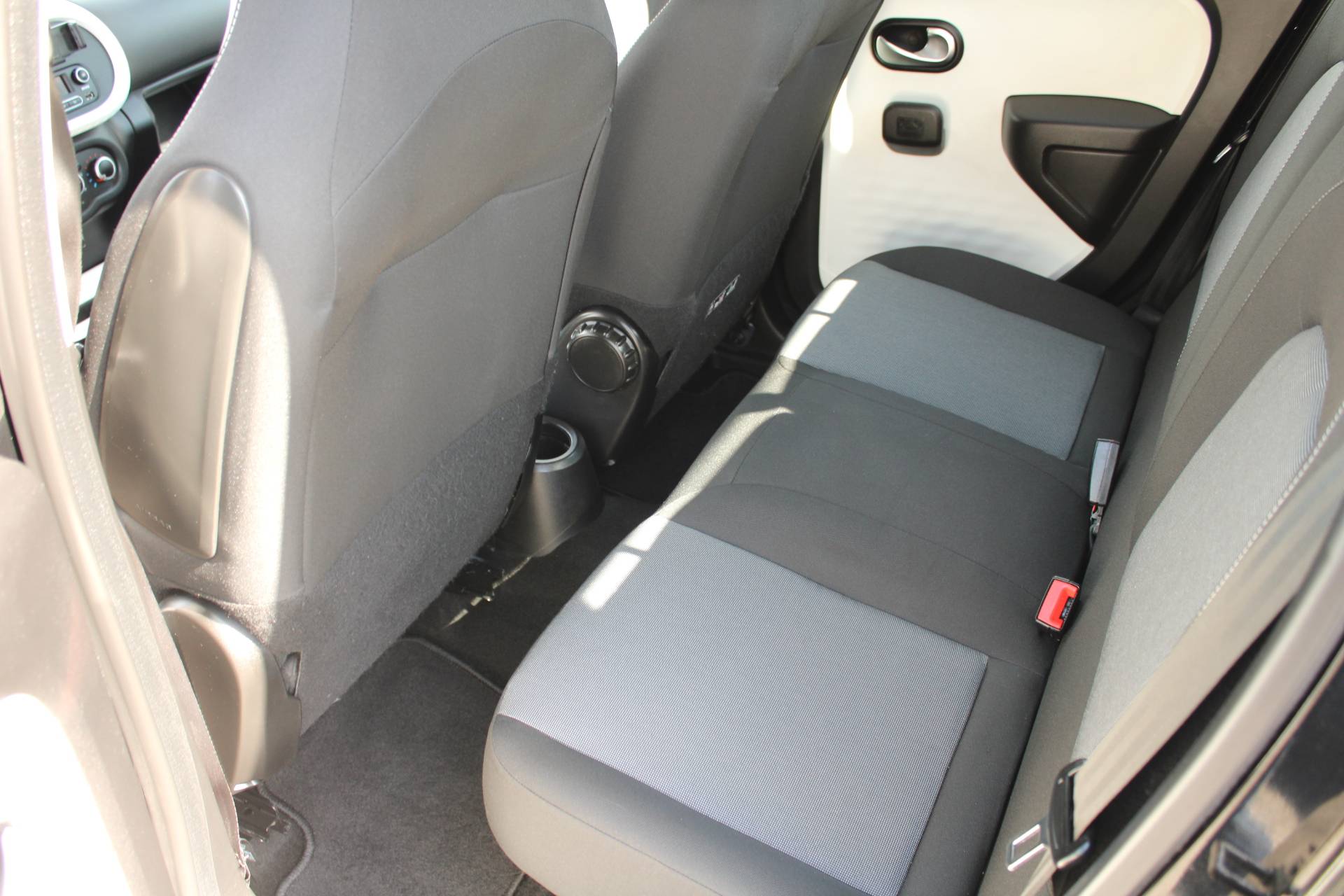 Renault Twingo 1.0 SCe 2015, fotografija 10