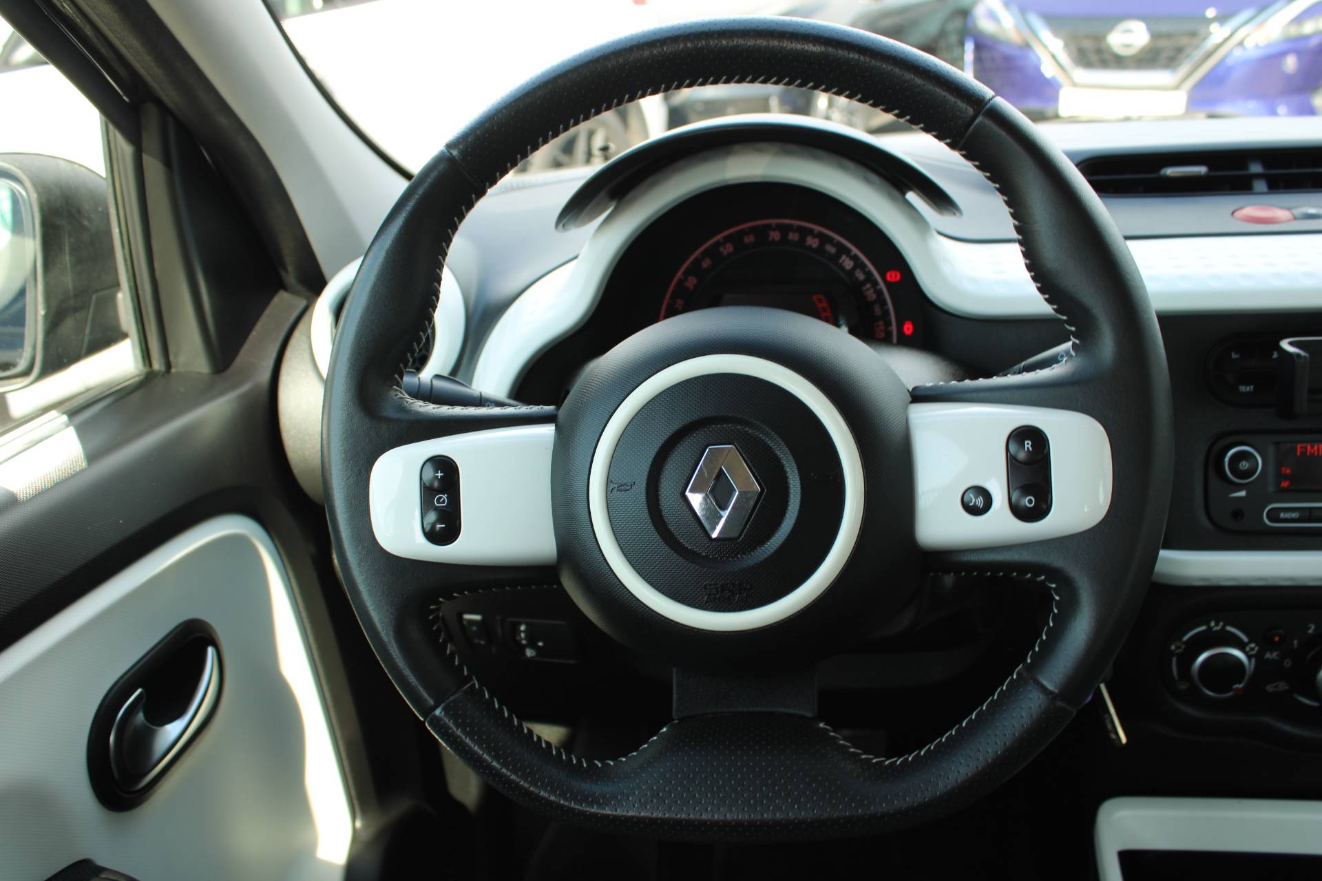 Renault Twingo 1.0 SCe 2015, fotografija 13