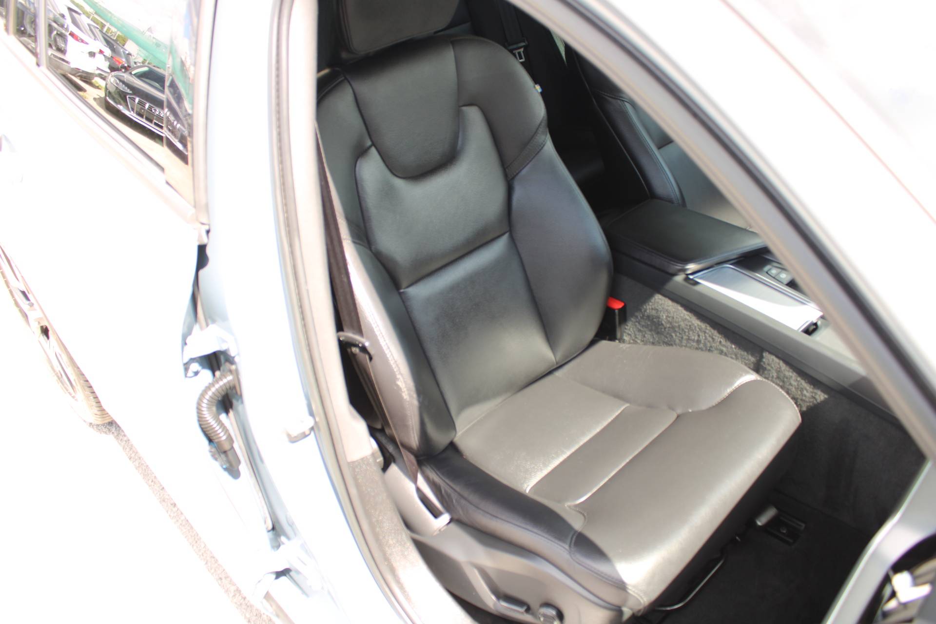 Volvo V60 2.0D AUTOMATIK 2023, fotografija 11