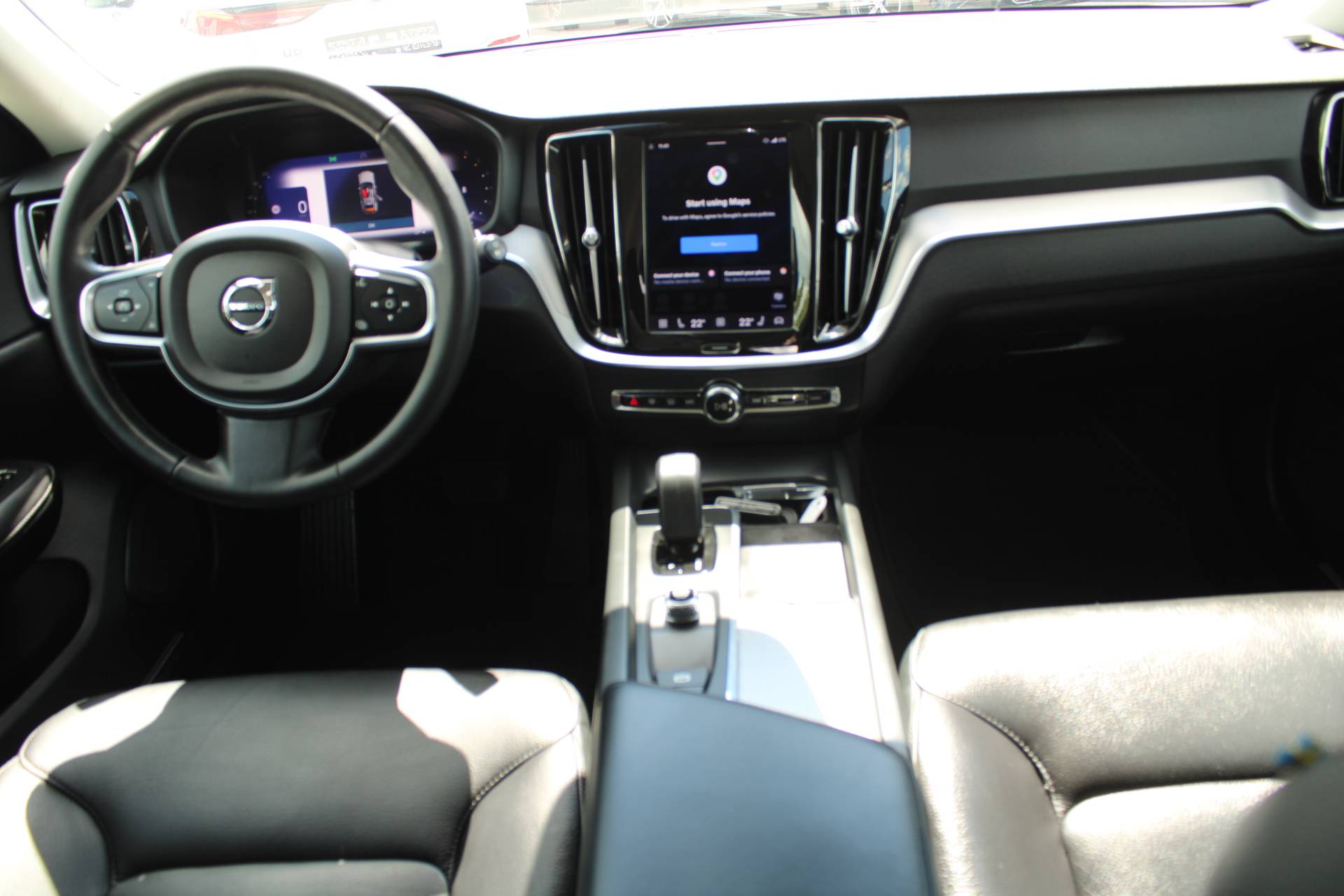 Volvo V60 2.0D AUTOMATIK 2023, fotografija 13