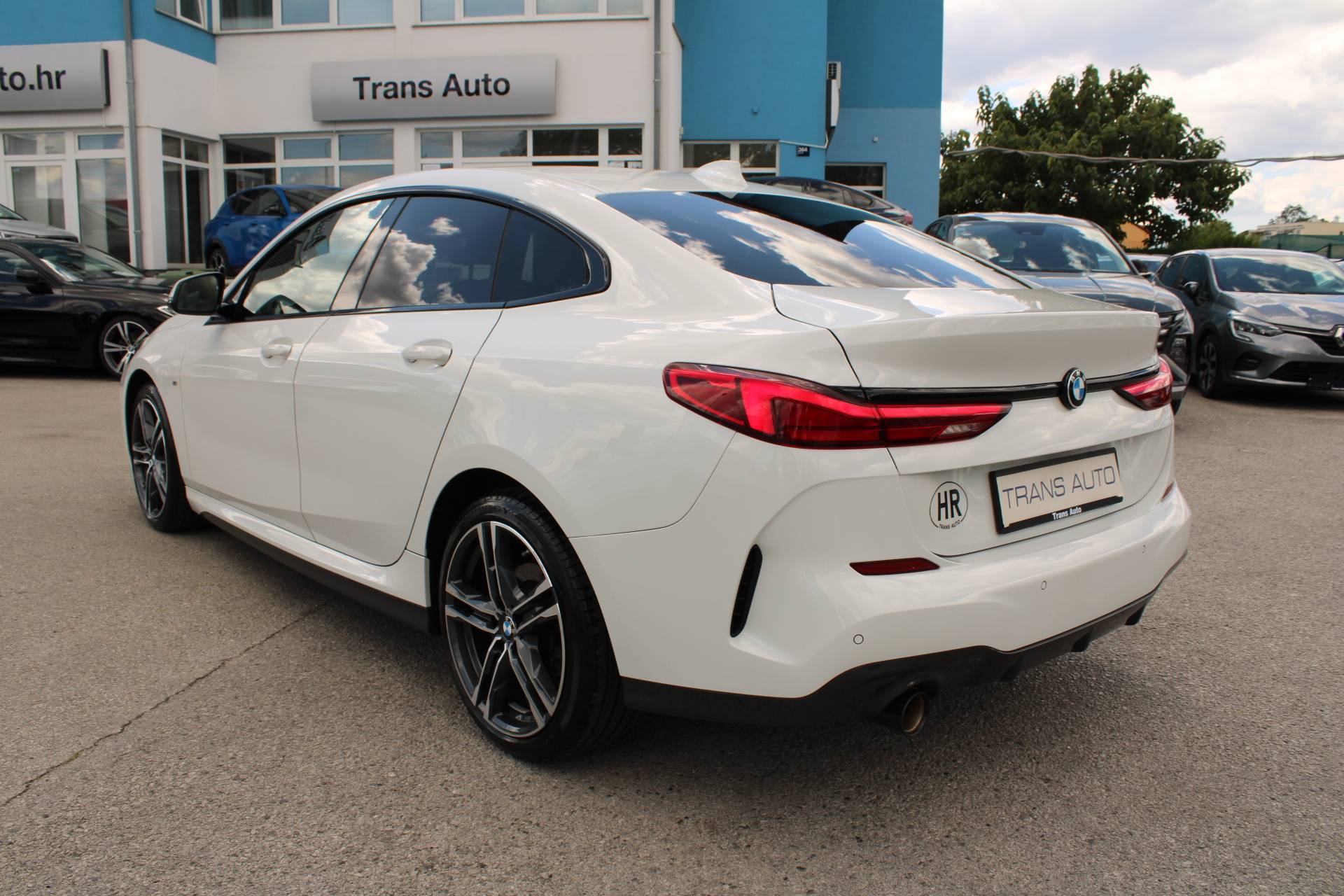 BMW serija 2 Gran Coupe 218i AUTOMATIK M-paket 2023, fotografija 7
