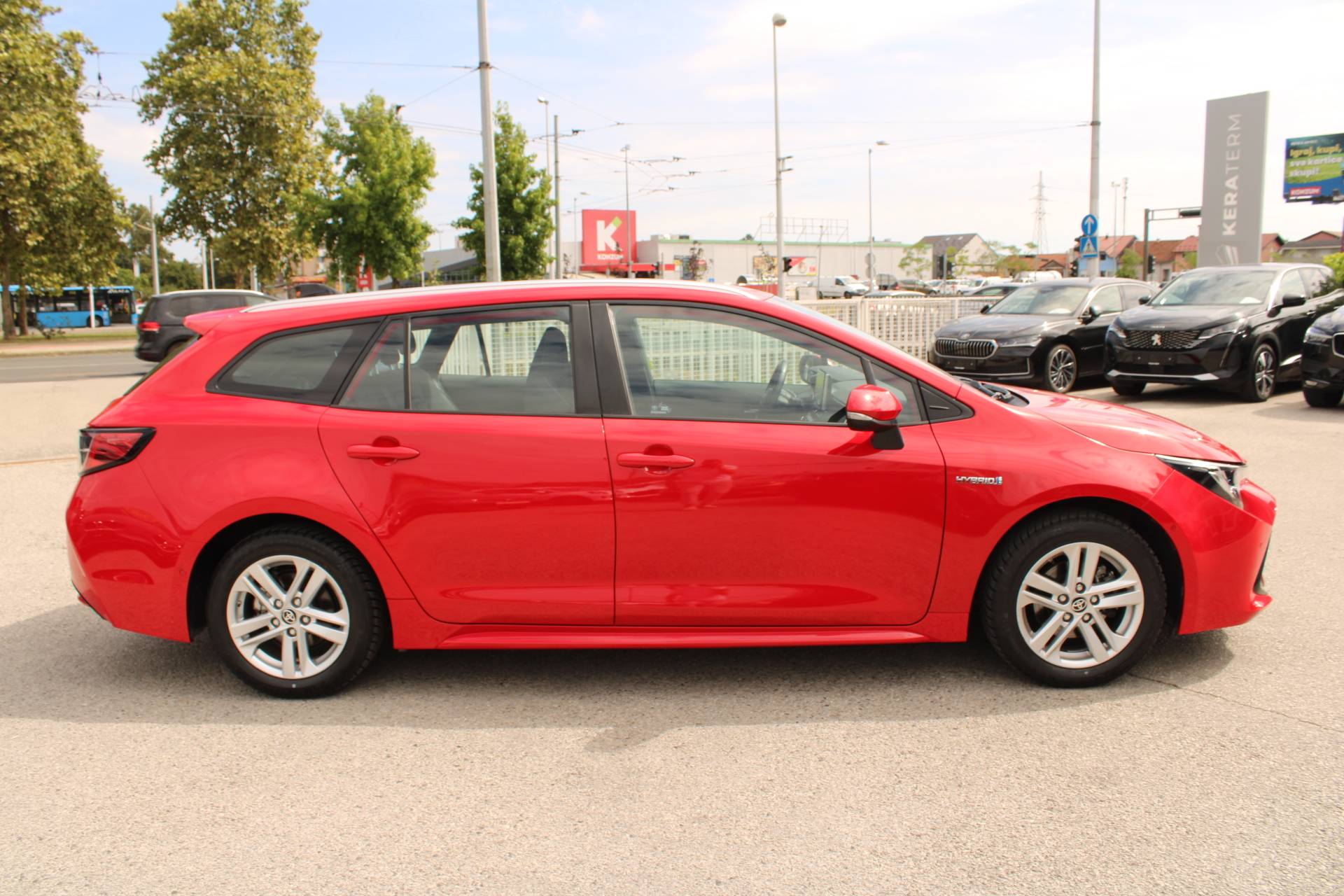 Toyota Corolla Wagon 2021, fotografija 4