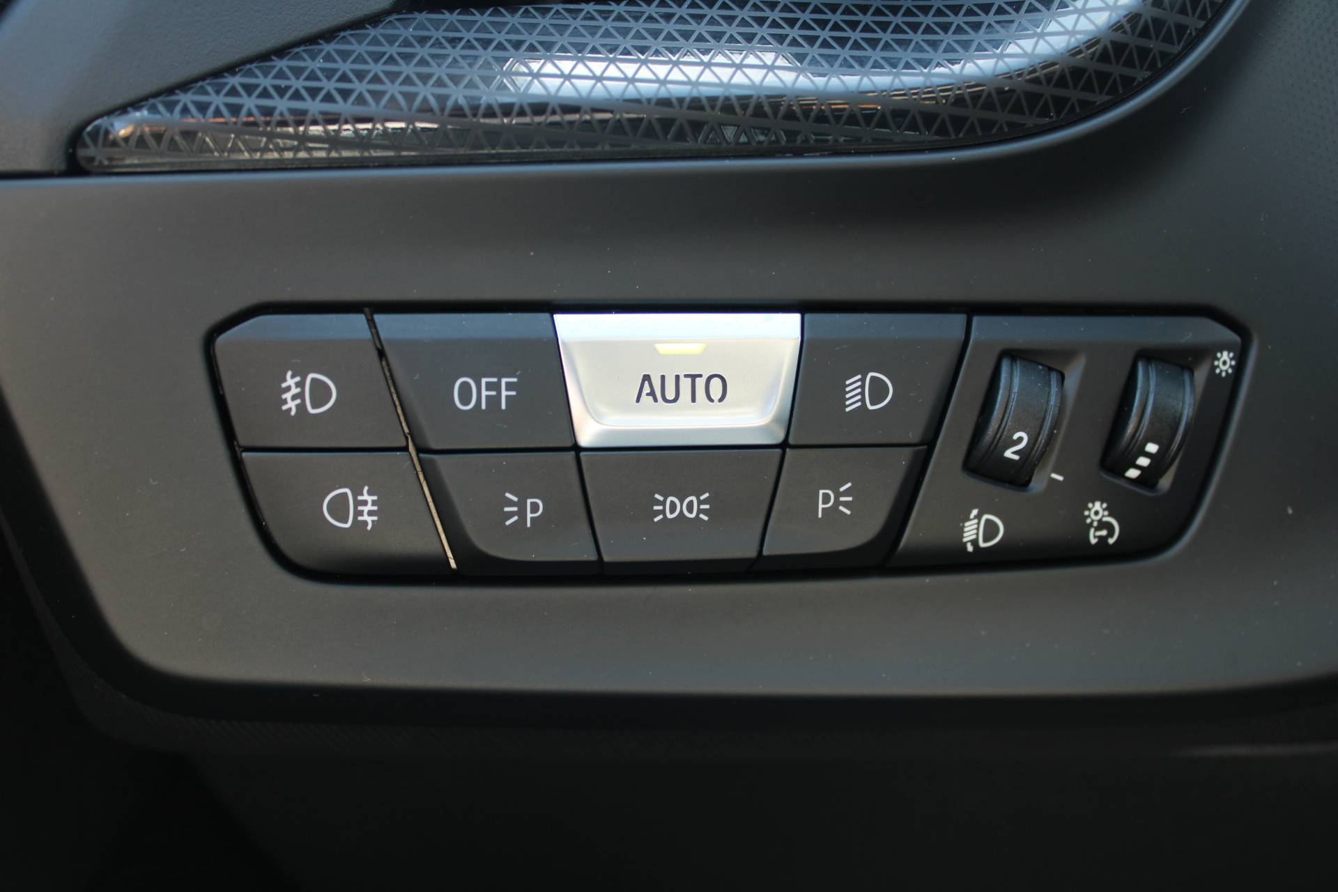 BMW Serija 1 118i Sport Automatik 2023, fotografija 14