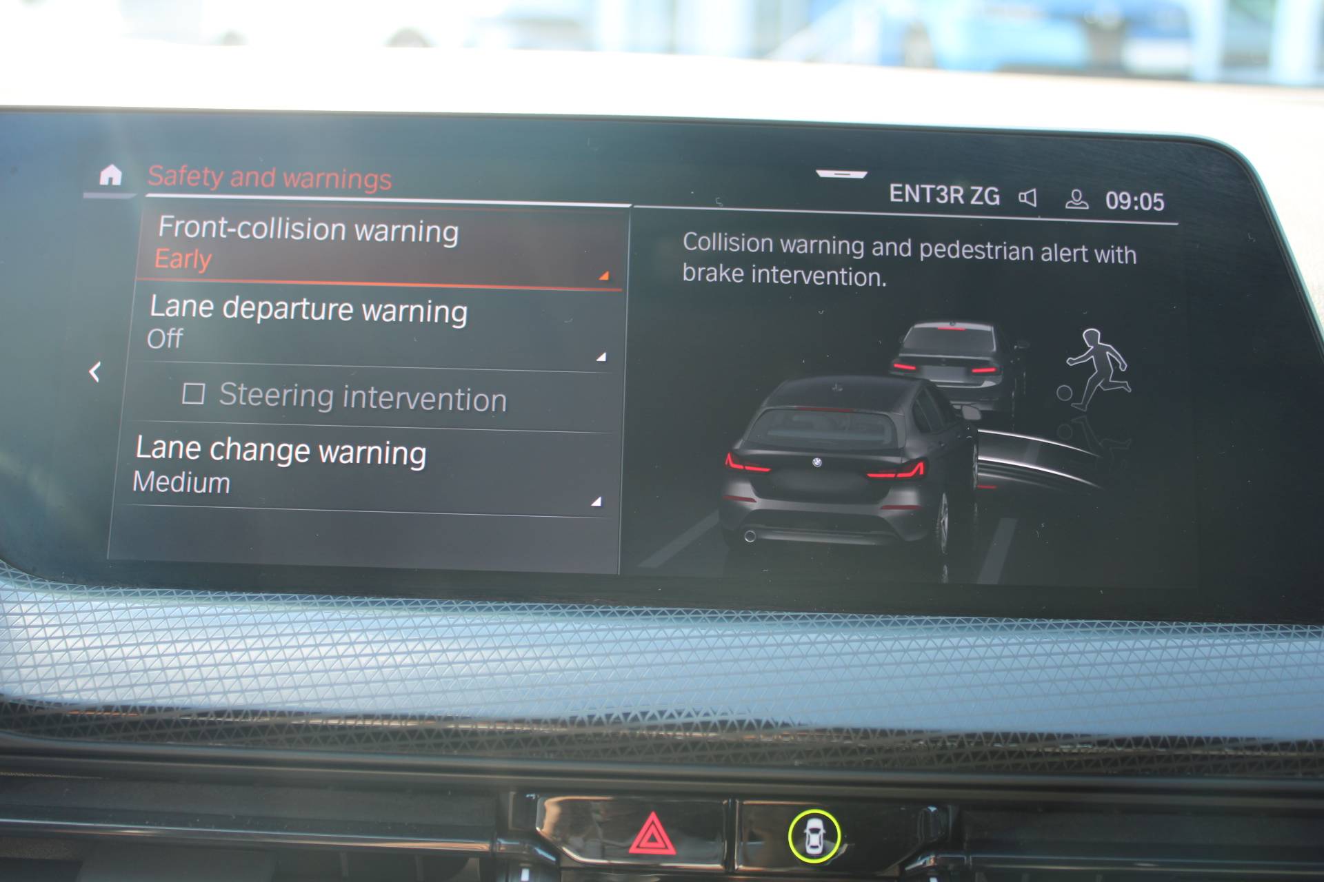 BMW Serija 1 118i Sport Automatik 2023, fotografija 19