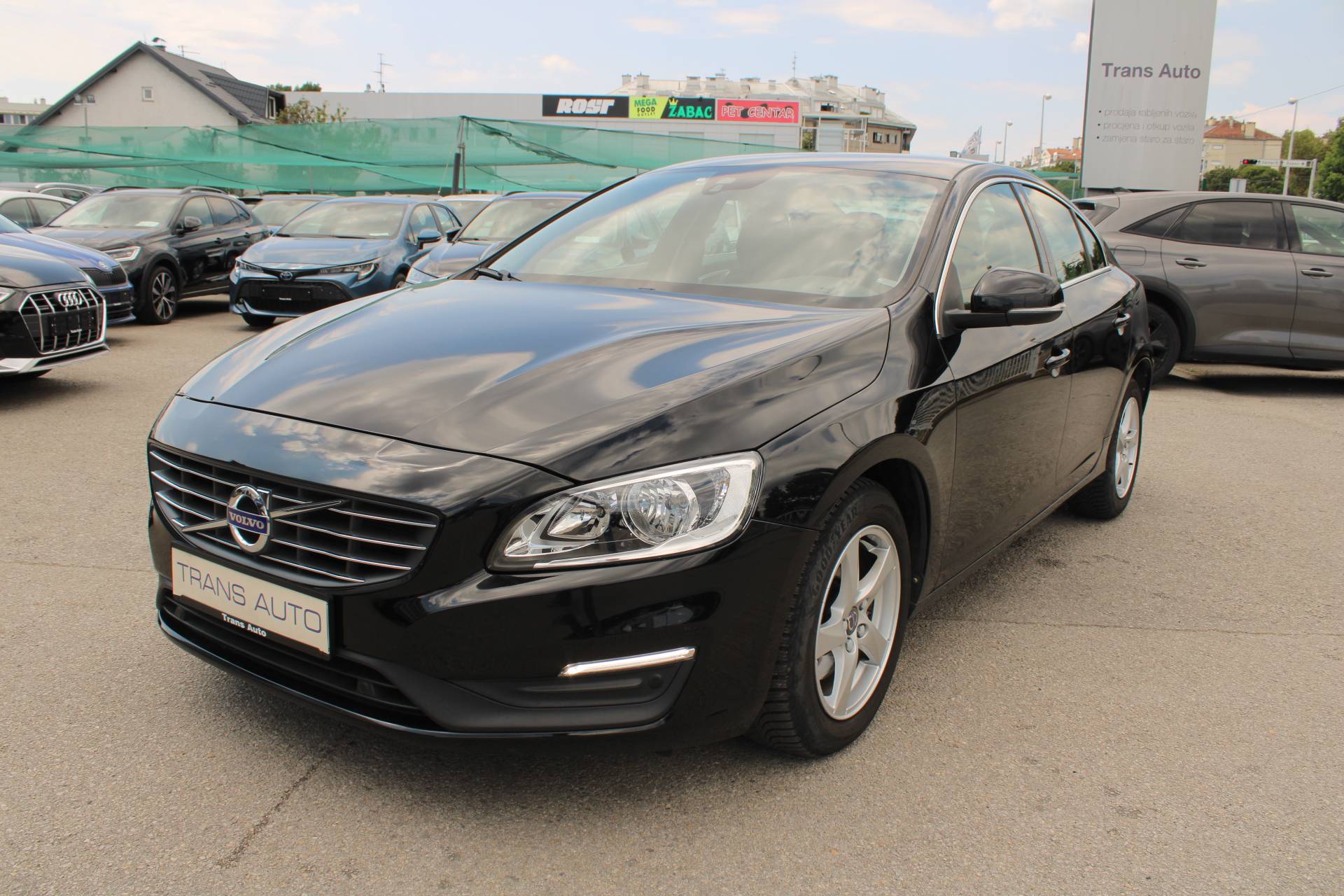Volvo S60 2.0D 2017, pogled izvana - slika 1