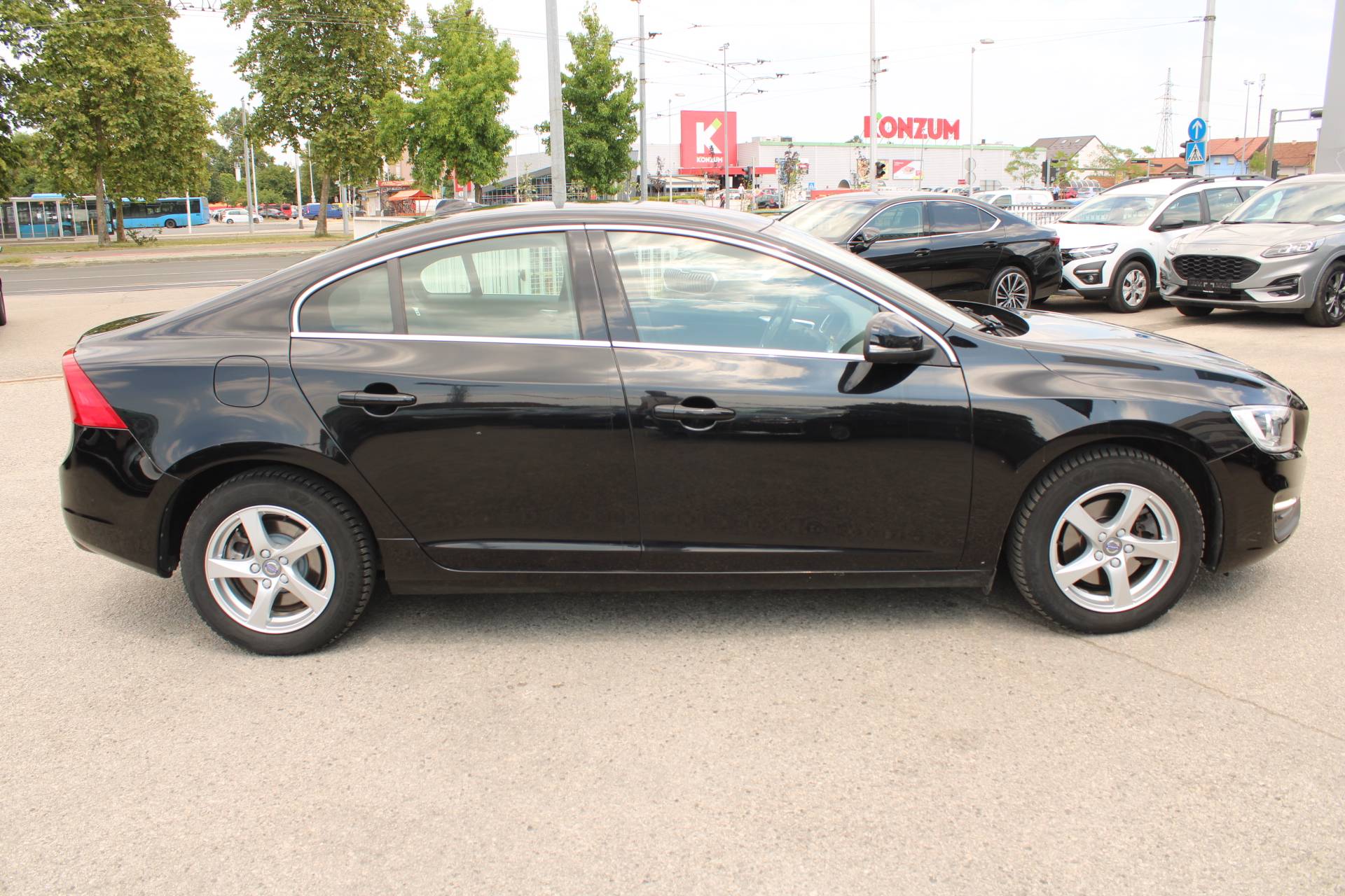Volvo S60 2.0D 2017, pogled izvana - slika 4