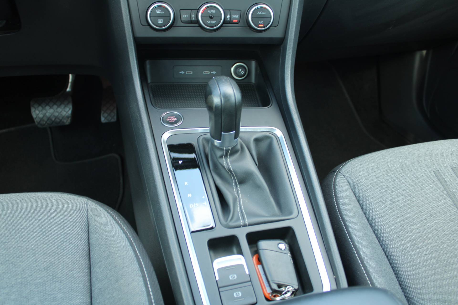 Seat Ateca 1.5 TSi DSG 2023, fotografija 14